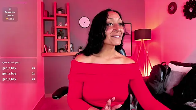 Snapshot of Violet_Kumar chatting on 12-03-25, 07:45 Violet Kumar online show from 12-03-25, 07:45