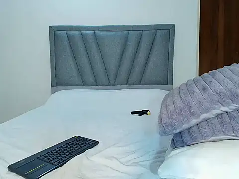 ray Weeed online show from 03-13-26, 01:34