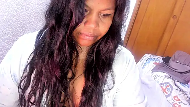 ebonycamelia online show from 04-15-26, 04:30