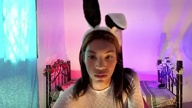 Snapshot of ginebra-n18 chatting on 11-27-25, 07:16 ginebra-n18 online show from 11-27-25, 07:16