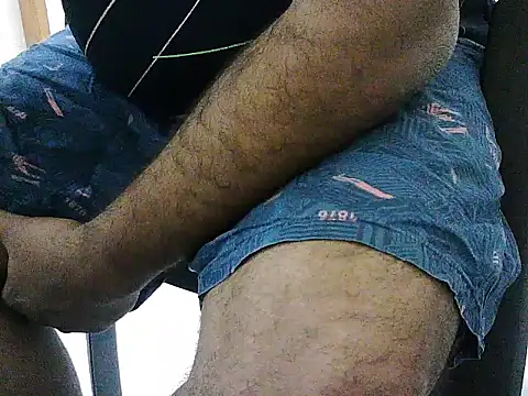 Snapshot of blue_roy chatting on 12-01-25, 04:12 blue roy online show from 12-01-25, 04:12