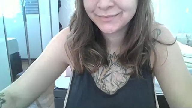 xxxluana online show from 04-02-26, 02:04