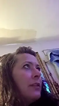 Snapshot of whitecream88 chatting on 12-14-25, 04:01 whitecream88 online show from 12-14-25, 04:01