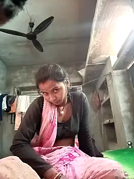 Snapshot of Hot_erion chatting on 11-27-25, 04:14 Hot erion online show from 11-27-25, 04:14