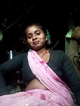 Snapshot of Hot_erion chatting on 11-30-25, 01:15 Hot erion online show from 11-30-25, 01:15