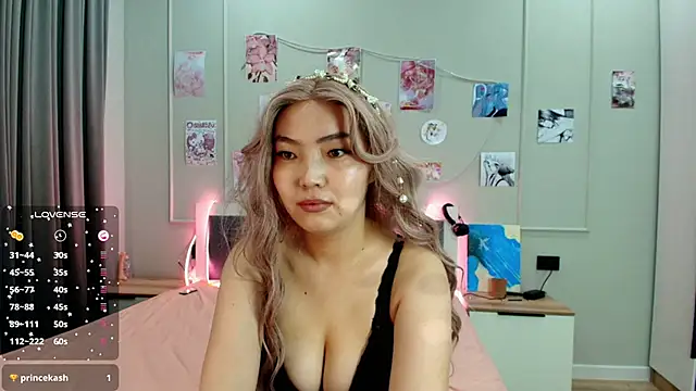 Snapshot of junamiin chatting on 12-04-25, 07:11 junamiin online show from 12-04-25, 07:11