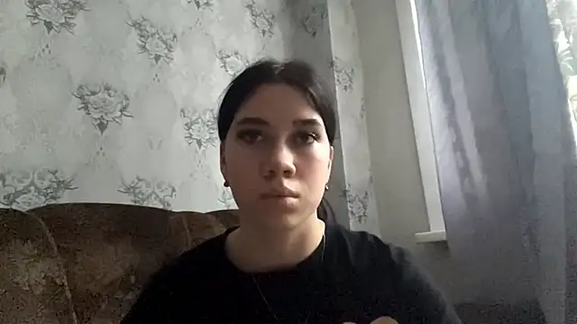 Snapshot of DebbiGoodknight chatting on 12-04-25, 09:40 DebbiGoodknight online show from 12-04-25, 09:40