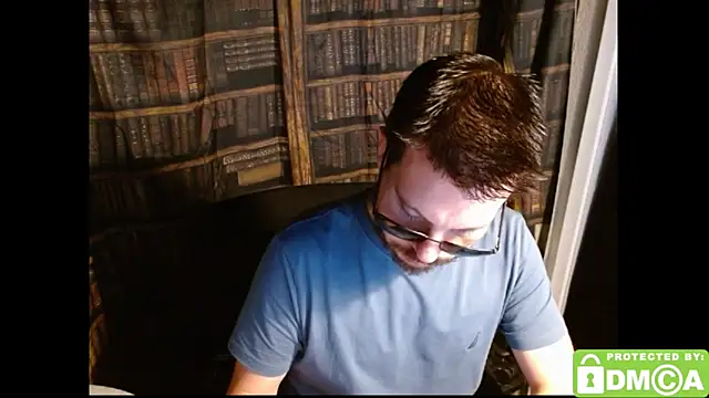 Snapshot of justshutupandwatch chatting on 11-23-25, 04:56 justshutupandwatch online show from 11-23-25, 04:56