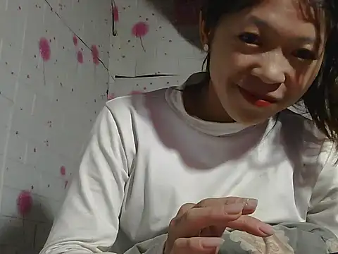 Snapshot of Kim_mon chatting on 11-29-25, 02:20 Kim mon online show from 11-29-25, 02:20