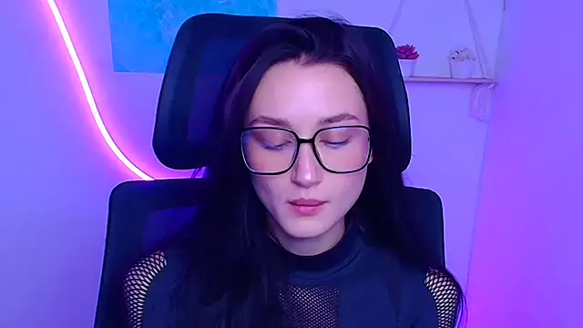 Snapshot of Stella_XO chatting on 11-27-25, 06:48 Stella XO online show from 11-27-25, 06:48