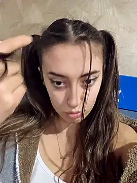 Snapshot of Virggin_Squirt chatting on 11-26-25, 04:30 Virggin Squirt online show from 11-26-25, 04:30