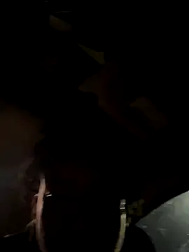 Snapshot of homedeepstrokes215 chatting on 11-21-25, 05:50 homedeepstrokes215 online show from 11-21-25, 05:50