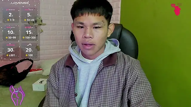 tommy cherry  online show from 11-23-25, 04:18