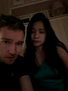 Snapshot of Spice2x chatting on 11-26-25, 10:00 Spice2x online show from 11-26-25, 10:00