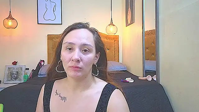 Snapshot of Lily_Sanderss chatting on 12-15-25, 01:26 Lily Sanderss online show from 12-15-25, 01:26