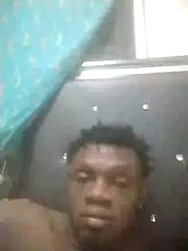 Snapshot of laperson chatting on 12-03-25, 01:35 laperson online show from 12-03-25, 01:35