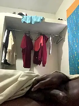 Snapshot of laperson chatting on 01-15-26, 11:15 laperson online show from 01-15-26, 11:15