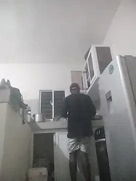 Snapshot of laperson chatting on 02-26-26, 12:42 laperson online show from 02-26-26, 12:42