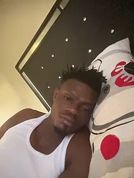 Snapshot of laperson chatting on 03-02-26, 11:28 laperson online show from 03-02-26, 11:28