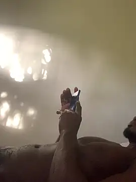 Snapshot of laperson chatting on 03-18-26, 11:35 laperson online show from 03-18-26, 11:35