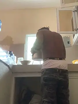 Snapshot of laperson chatting on 03-20-26, 04:12 laperson online show from 03-20-26, 04:12