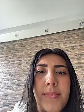 Snapshot of Sammyy_torres chatting on 11-23-25, 06:08 Sammyy torres online show from 11-23-25, 06:08