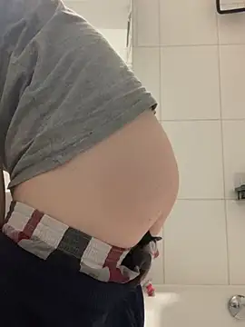 Spielzeugtwink online show from 02-08-26, 03:15