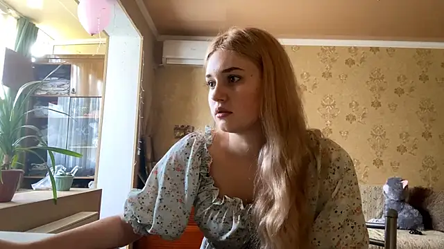 Snapshot of Malley_Saunds chatting on 11-25-25, 07:41 Malley Saunds online show from 11-25-25, 07:41