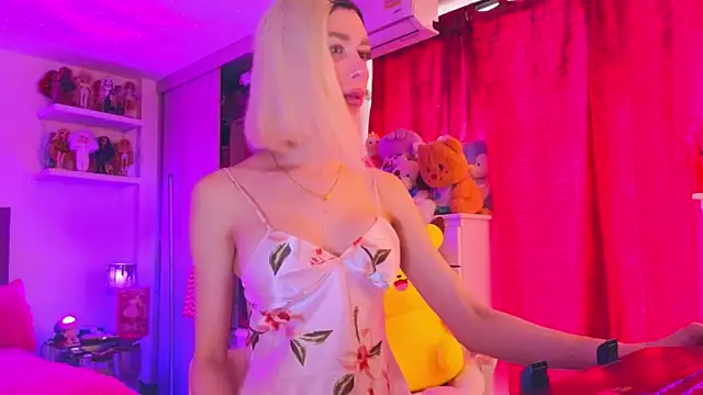 Snapshot of MadamBarbiee chatting on 12-02-25, 06:14 MadamBarbiee online show from 12-02-25, 06:14