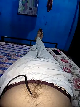 Snapshot of vaasuboy01 chatting on 04-11-26, 05:39 vaasuboy01 online show from 04-11-26, 05:39