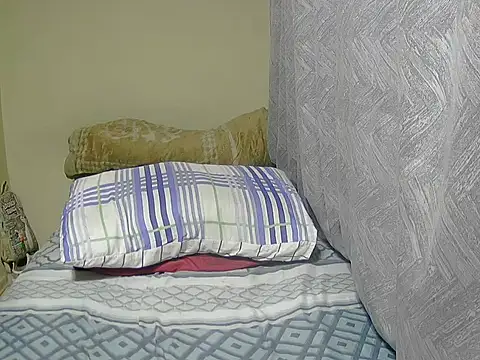 PregiiCaramellxx online show from 11-23-25, 05:13