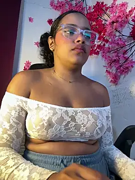 chleo rosse online show from 04-21-26, 04:12