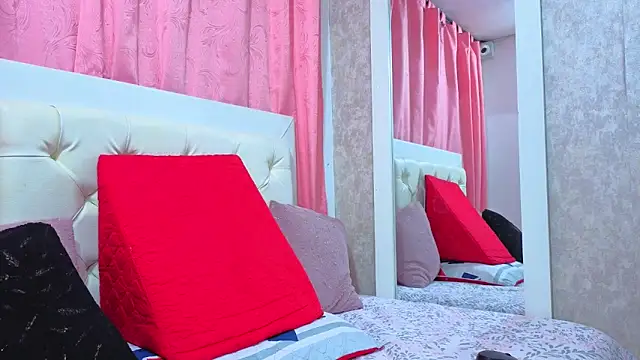 alicee foox online show from 04-13-26, 05:29