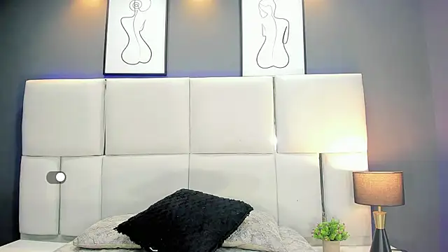 Snapshot of RenataAcosta chatting on 11-28-25, 08:55 RenataAcosta online show from 11-28-25, 08:55