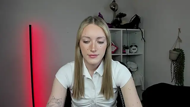 EvelynBlond online show from 03-31-26, 12:38