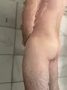 Snapshot of strippingmale1 chatting on 12-15-25, 04:06 strippingmale1 online show from 12-15-25, 04:06