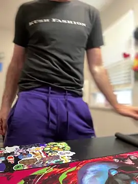 strippingmale1 online show from 06-07-26, 08:01