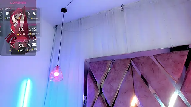 Snapshot of atenea_taylor_ chatting on 12-15-25, 03:33 atenea taylor online show from 12-15-25, 03:33