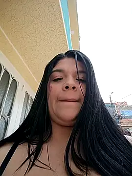 Layla-daring online show from 01-13-26, 08:03