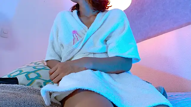 Snapshot of lanna_w chatting on 12-04-25, 10:29 lanna w online show from 12-04-25, 10:29