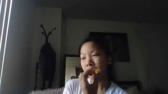 cryptokimgirl online show from 03-08-26, 06:23