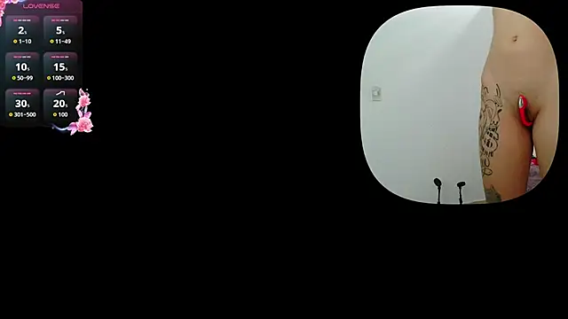 Mia King  online show from 12-19-25, 05:09