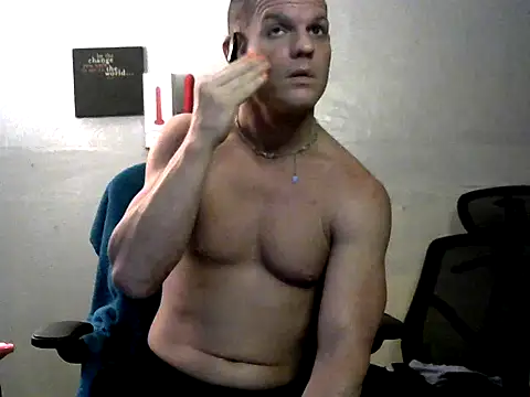 Snapshot of JockNThirsty chatting on 05-12-26, 06:21 JockNThirsty online show from 05-12-26, 06:21