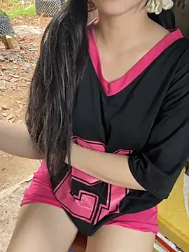 XndSeraphina online show from 02-26-26, 05:06