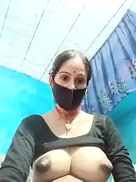 Snapshot of Nandani-758 chatting on 05-20-26, 10:32 Nandani-758 online show from 05-20-26, 10:32