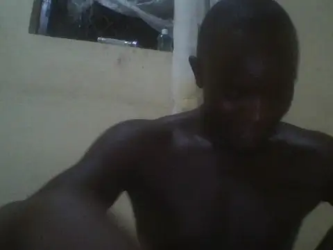 Snapshot of UsTwo_ chatting on 11-23-25, 08:08 UsTwo online show from 11-23-25, 08:08