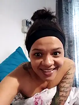 Snapshot of Cadence28 chatting on 11-27-25, 04:14 Cadence28 online show from 11-27-25, 04:14