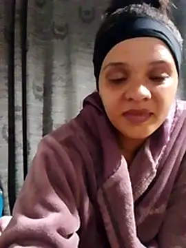 Snapshot of Cadence28 chatting on 11-27-25, 06:10 Cadence28 online show from 11-27-25, 06:10