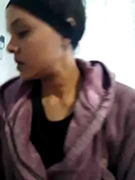 Snapshot of Cadence28 chatting on 12-01-25, 06:29 Cadence28 online show from 12-01-25, 06:29