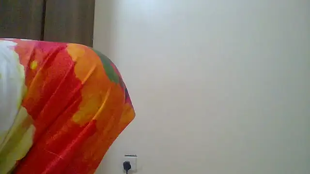 Snapshot of BellaStormi chatting on 12-03-25, 03:47 BellaStormi online show from 12-03-25, 03:47